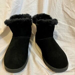 Black Faux Fur Ankle Boots – UGG Style – Suede - Size 8